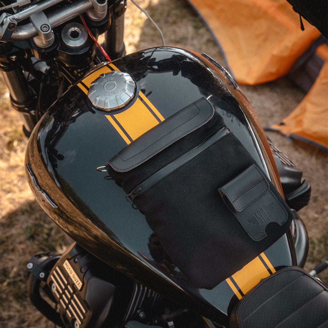 Magnetic tank bag