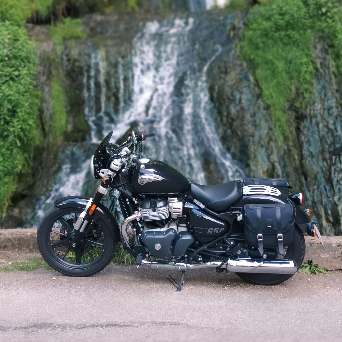 Cool panniers for Super Meteor Royal Enfield.