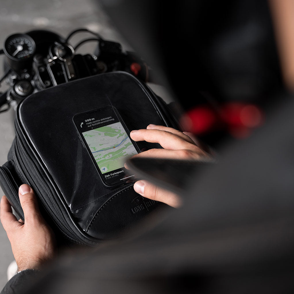 Magnetic tank bag with phone pouch.
